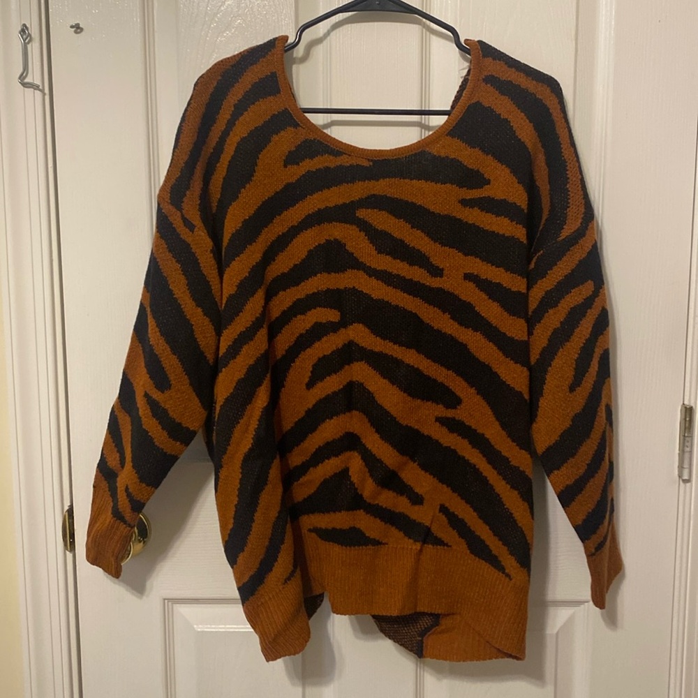 Animal Print Twist Back Sweater